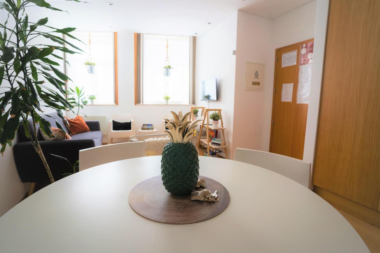 Downtown Porto Relaxed Apartment With Private Yard ภายนอก รูปภาพ