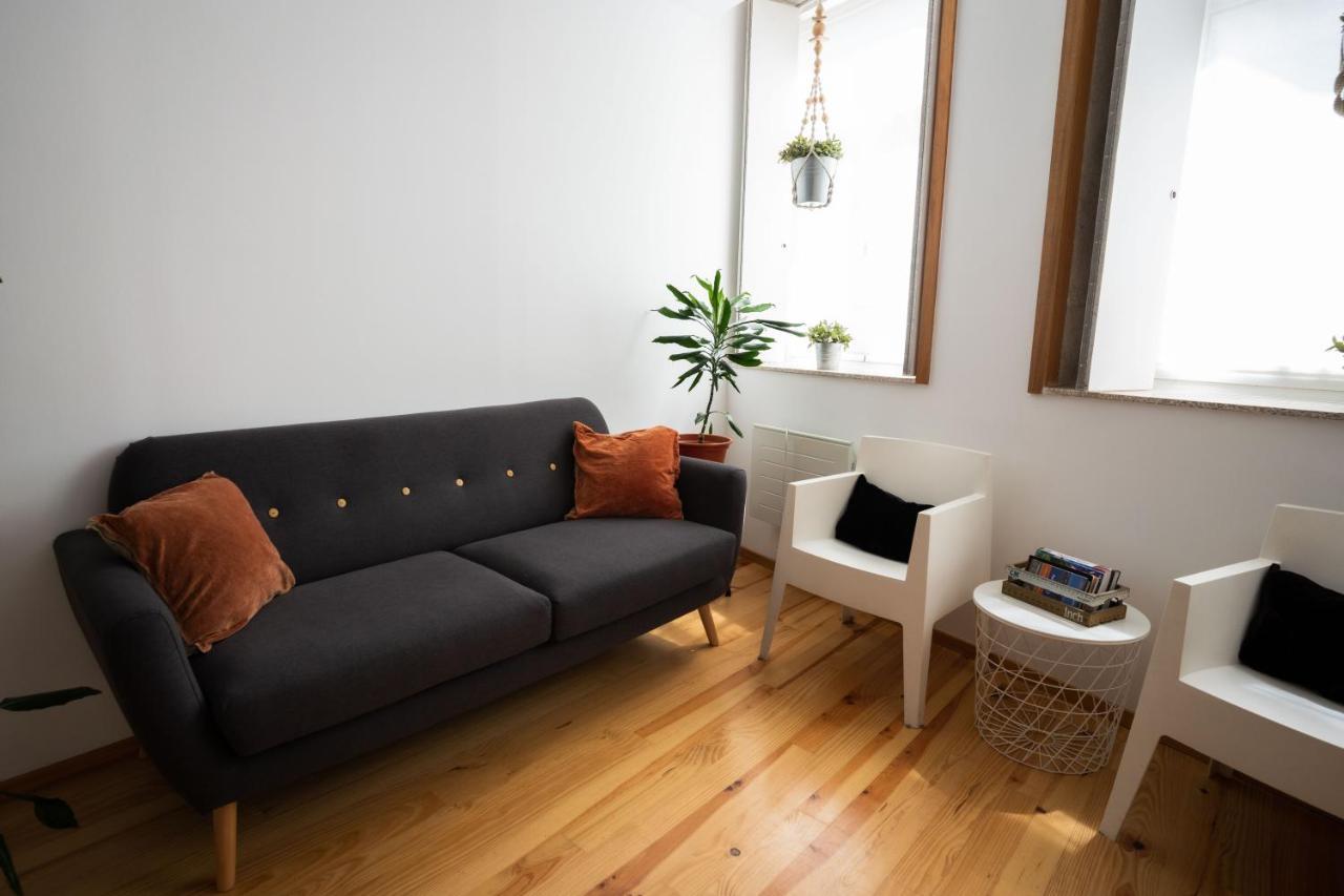 Downtown Porto Relaxed Apartment With Private Yard ภายนอก รูปภาพ