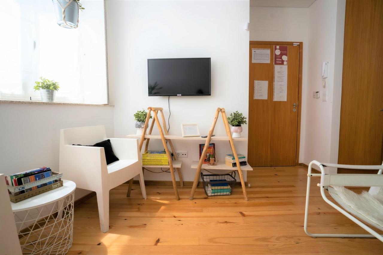 Downtown Porto Relaxed Apartment With Private Yard ภายนอก รูปภาพ