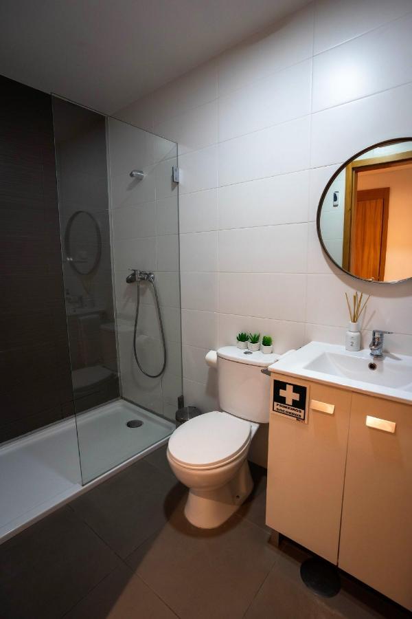 Downtown Porto Relaxed Apartment With Private Yard ภายนอก รูปภาพ