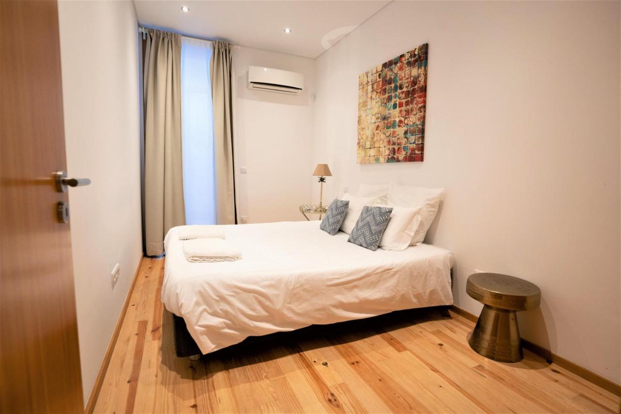 Downtown Porto Relaxed Apartment With Private Yard ภายนอก รูปภาพ