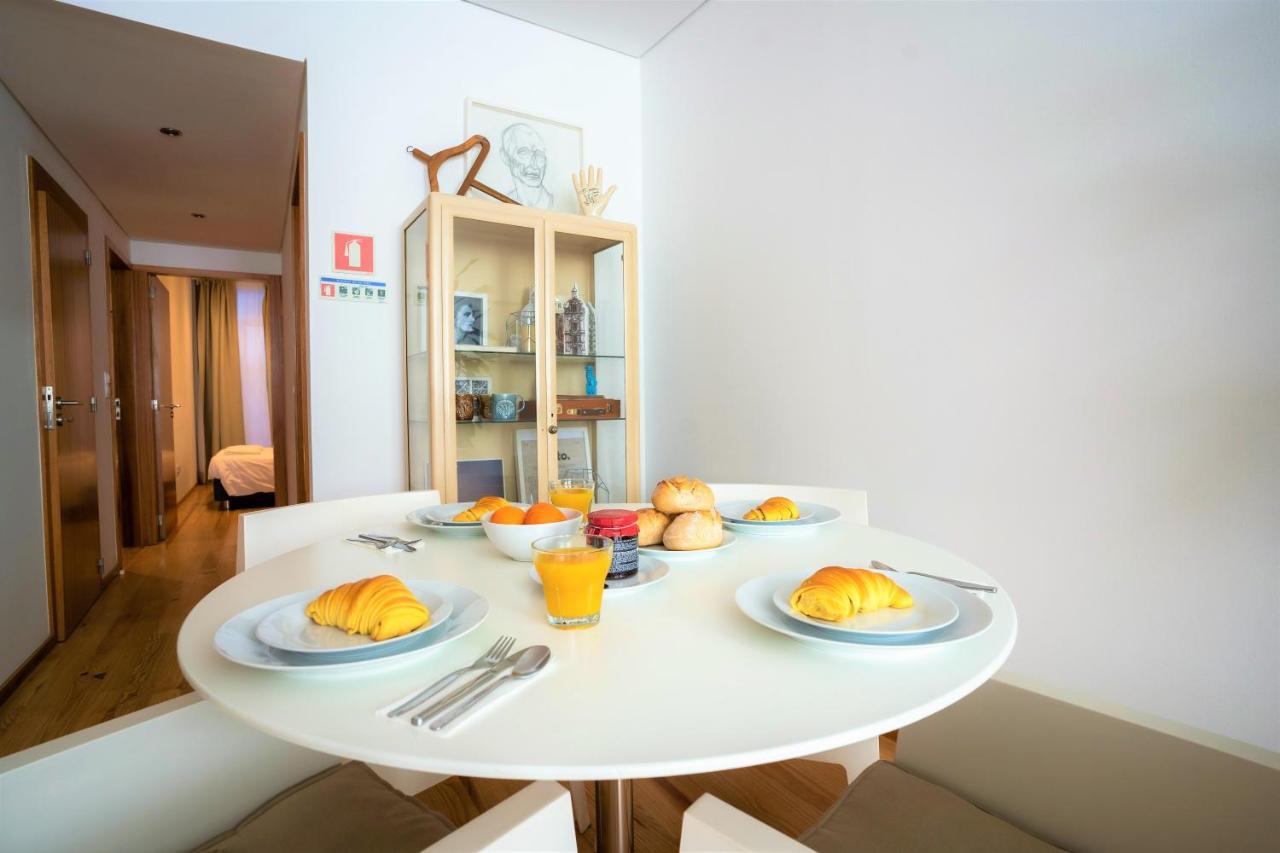 Downtown Porto Relaxed Apartment With Private Yard ภายนอก รูปภาพ